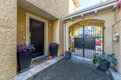 Outdoor Deck Photo of 1017 W 8th Avenue, Vancouver, BC