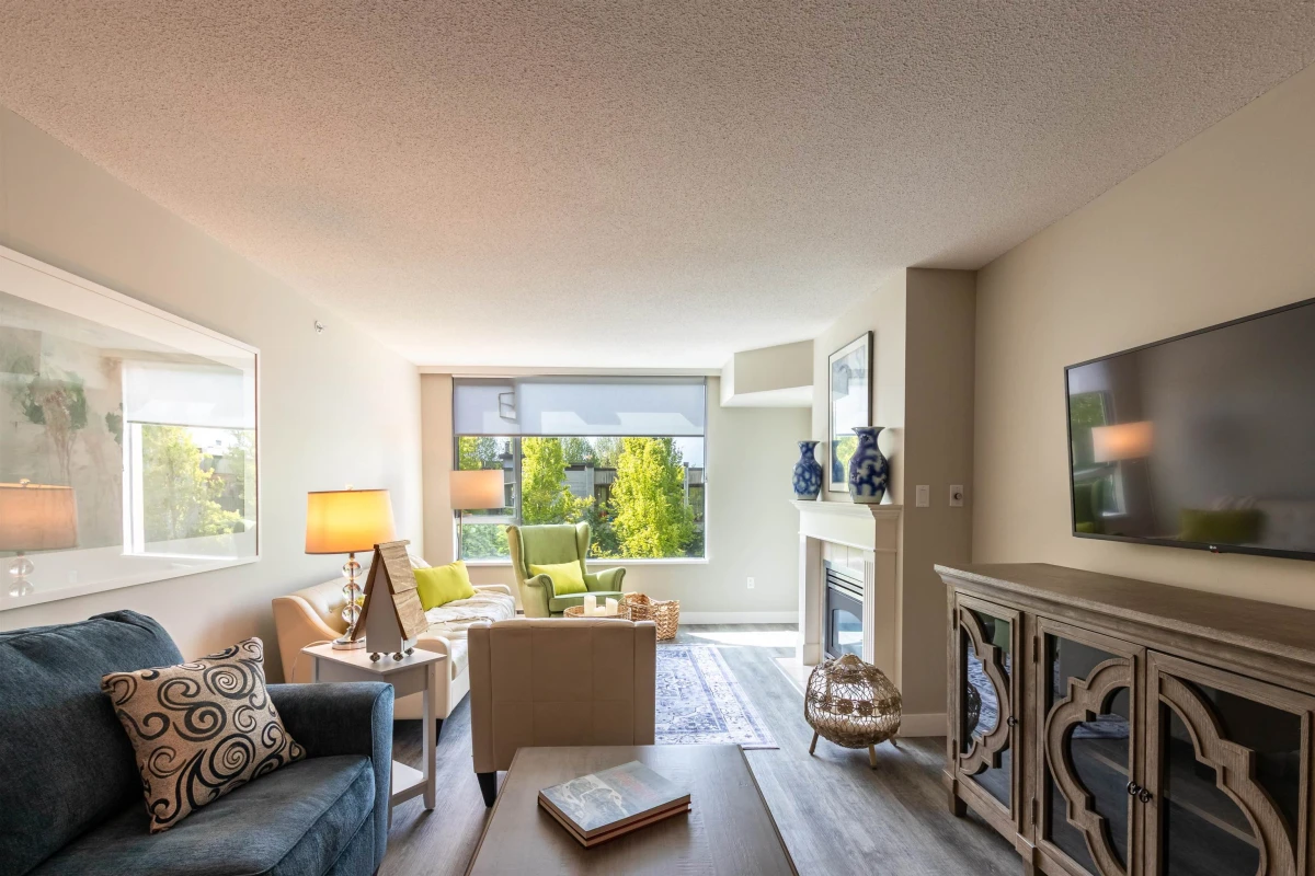 Living Room Photo of 404 12148 224 Street, Maple Ridge, BC
