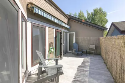 Garden / Landscaping Photo of 1951 Creelman Avenue, Vancouver, BC