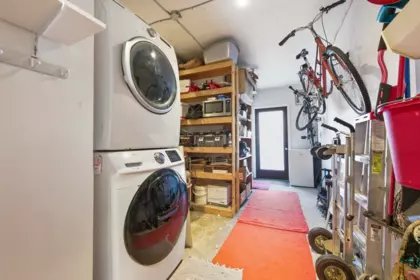 Hot Tub / Spa Photo of 1951 Creelman Avenue, Vancouver, BC