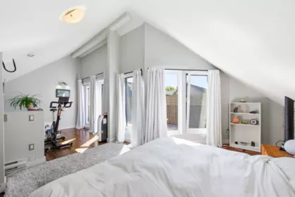 Outdoor Deck Photo of 1951 Creelman Avenue, Vancouver, BC