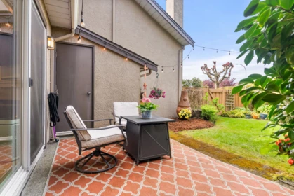 Front Yard Photo of 25 12438 Brunswick Place, Richmond, BC