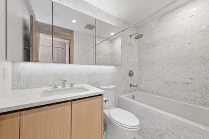 Primary Bathroom Photo of 1308 4720 Lougheed Highway, Burnaby, BC