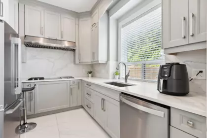 Guest Bathroom Photo of 9631 Patterson Road, Richmond, BC
