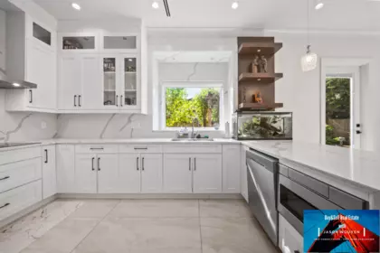 Kitchen Island Photo of 9151 Glendower Drive, Richmond, BC