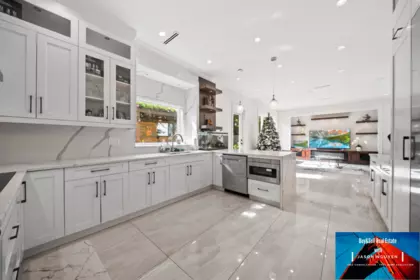 Kitchen Photo of 9151 Glendower Drive, Richmond, BC