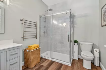 Hot Tub / Spa Photo of 5760 Boulevard Street, Sechelt, BC