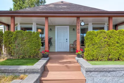 Pantry Photo of 5760 Boulevard Street, Sechelt, BC