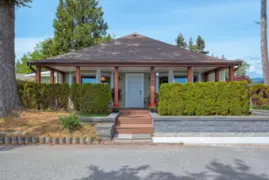 5760 Boulevard Street, Sechelt, BC