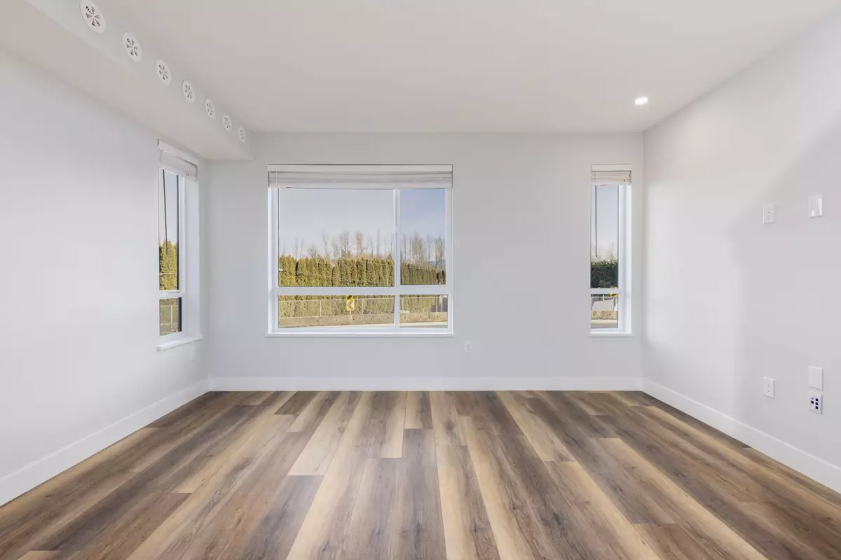 Family Room Photo of 53 30530 Cardinal Avenue, Abbotsford, BC