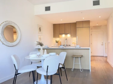 302 5383 Cambie Street, Vancouver, BC, Vancouver — Apartment/Condo for sale