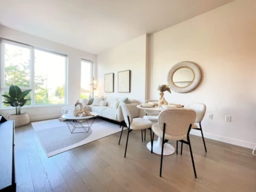 302 5383 Cambie Street, Vancouver, BC, Vancouver — Apartment/Condo for sale