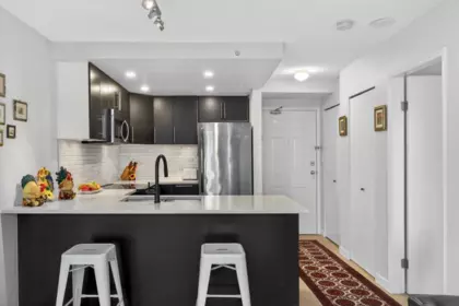 1005 811 Helmcken Street, Vancouver, BC, Vancouver — Apartment/Condo for sale