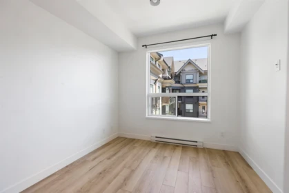 Loft / Bonus Room Photo of 416-417 2493 Montrose Avenue, Abbotsford, BC