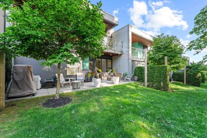Swimming Pool Photo of 23 3596 Salal Drive, North Vancouver, BC