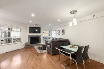 Breakfast Nook Photo of 14 1350 W 6th Avenue, Vancouver, BC