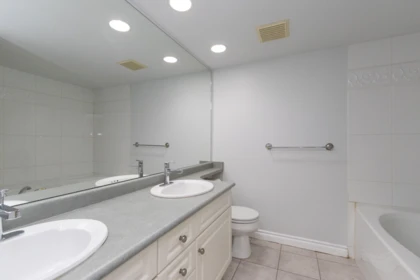 Powder Room Photo of 208 5650 Oak Street, Vancouver, BC