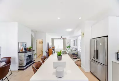 8 2070 Oak Meadows Drive, Surrey, BC, Surrey — Townhouse for sale