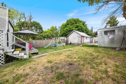 Entry Foyer Photo of 1105 Hamilton Street, New Westminster, BC