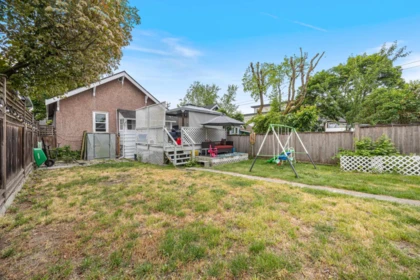 Mudroom Photo of 1105 Hamilton Street, New Westminster, BC