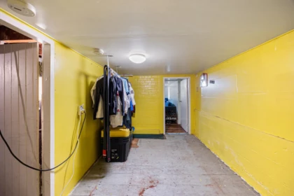 Powder Room Photo of 1105 Hamilton Street, New Westminster, BC