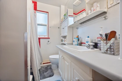 Primary Bedroom Photo of 1105 Hamilton Street, New Westminster, BC