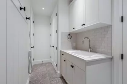 Guest Bathroom Photo of 12641 15 Avenue, Surrey, BC