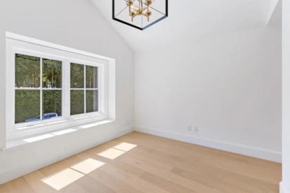 Staircase Photo of 12641 15 Avenue, Surrey, BC