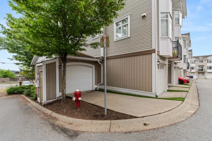 Front Yard Photo of 27 19551 66 Avenue, Surrey, BC