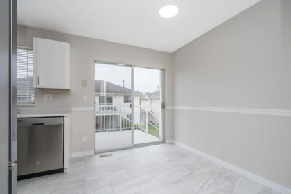 Kitchen Photo of 31 31255 Upper Maclure Drive, Abbotsford, BC