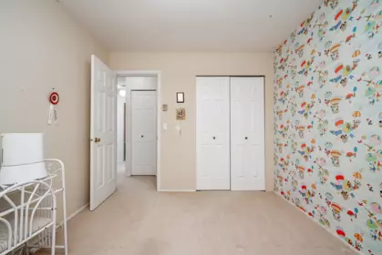 Mudroom Photo of 10764 Fraserglen Drive, Surrey, BC