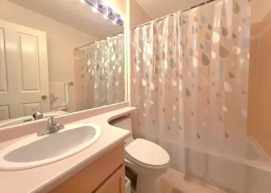Laundry Room Photo of 3 8567 164 Street, Surrey, BC