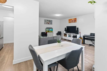 Kitchen Island Photo of 106 620 Seventh Avenue, New Westminster, BC