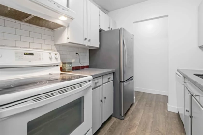 Walk-In Closet Photo of 106 620 Seventh Avenue, New Westminster, BC