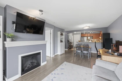 411 9233 Government Street, Burnaby, BC, Burnaby — Apartment/Condo for sale