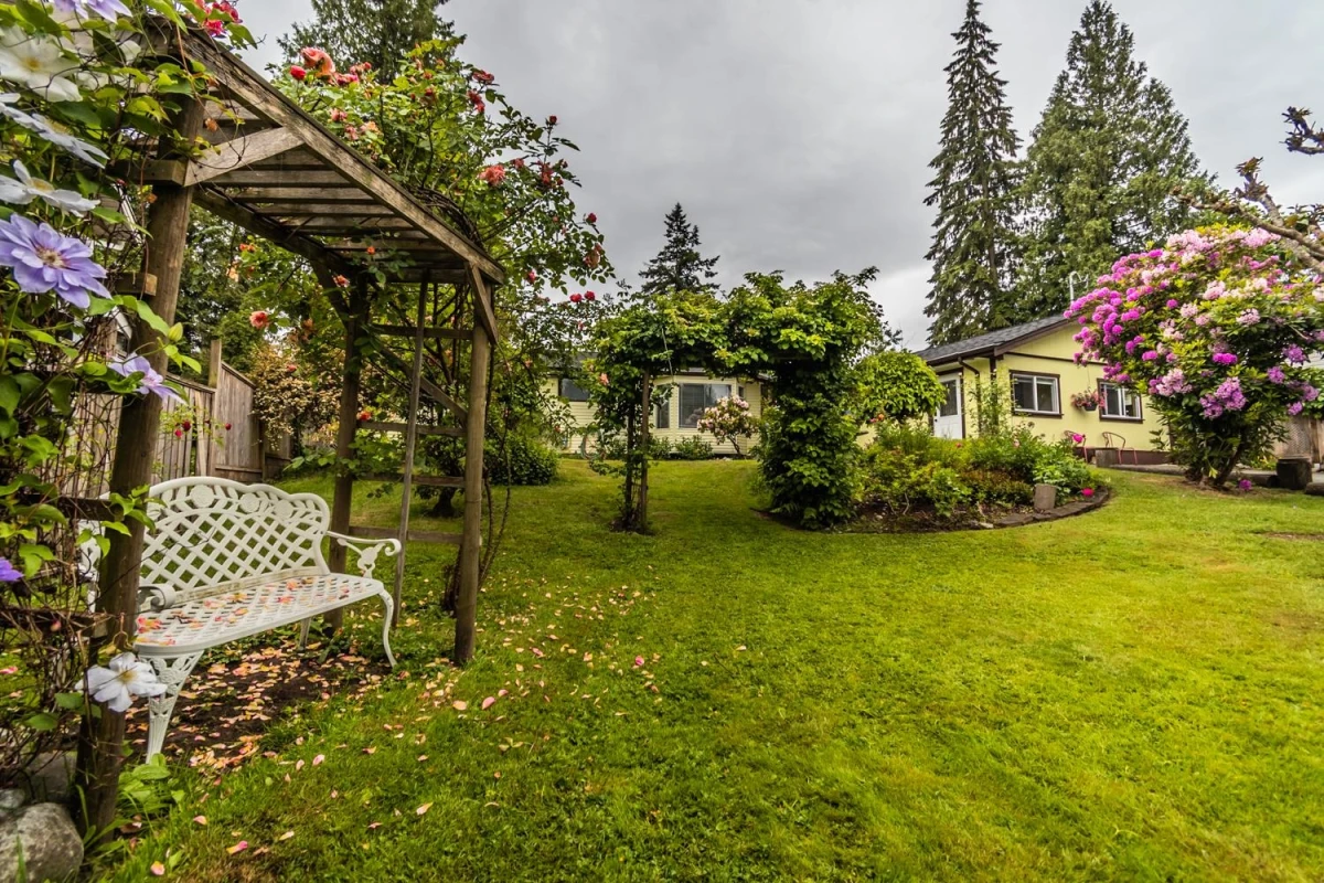 Exterior Rear Photo of 19746 49 Avenue, Langley, BC
