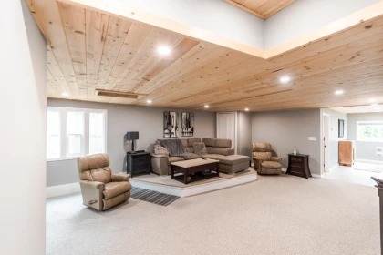 Hot Tub / Spa Photo of 19746 49 Avenue, Langley, BC