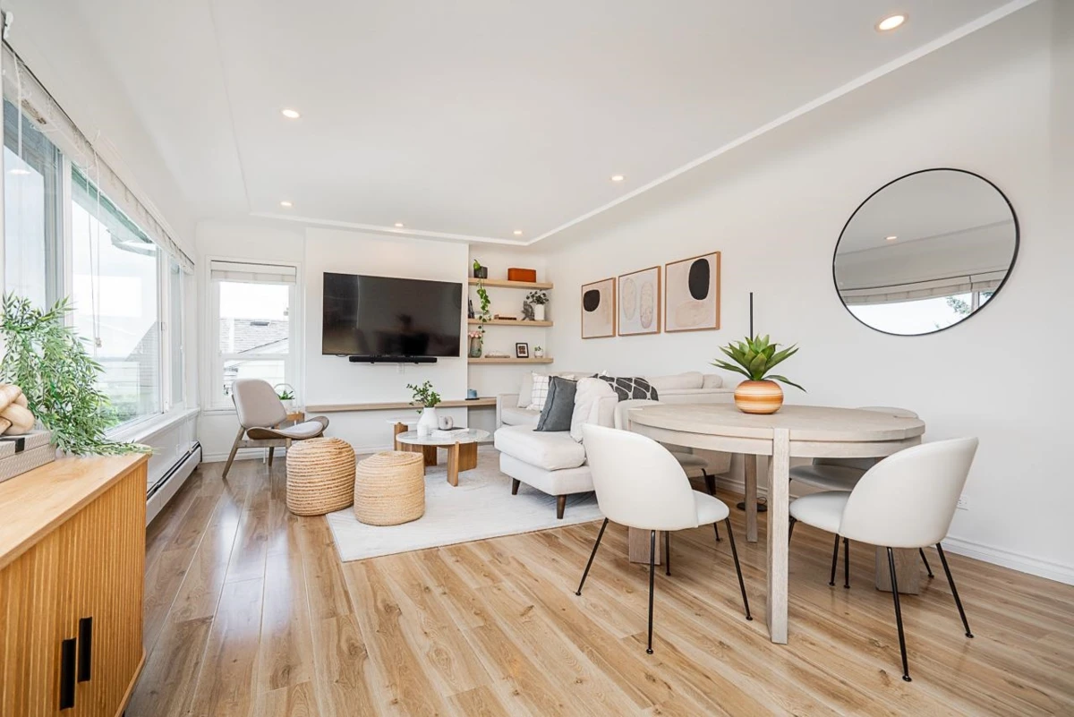 Dining Area Photo of 914 Ladner Street, New Westminster, BC