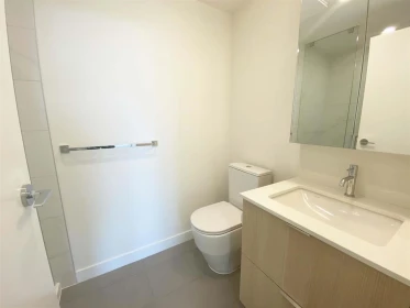 Primary Bathroom Photo of 1008 318 Alderson Avenue, Coquitlam, BC