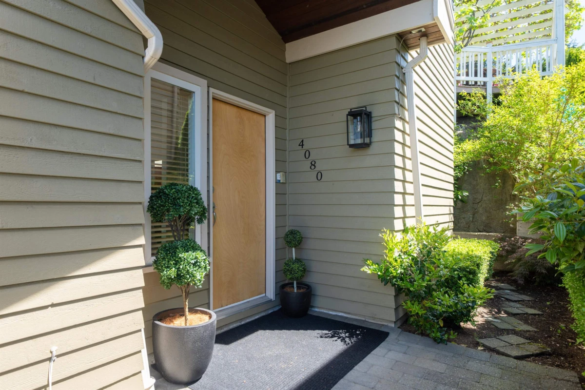Family Room Photo of 4080 St. Pauls Avenue, North Vancouver, BC