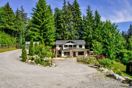 Hot Tub / Spa Photo of 9933 Watt Street, Mission, BC