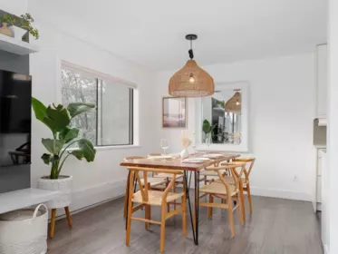 Kitchen Island Photo of 103 127 E 4th Street, North Vancouver, BC