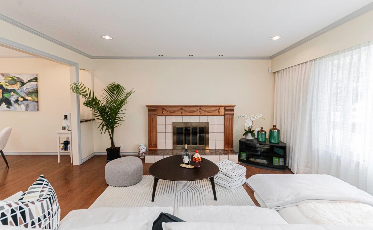 Living Room Photo of 10540 Reynolds Drive, Richmond, BC