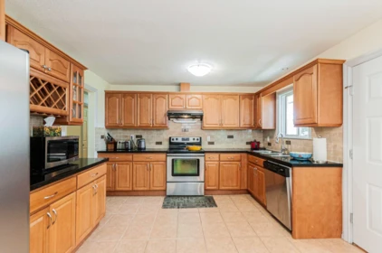 Breakfast Nook Photo of 10540 Reynolds Drive, Richmond, BC