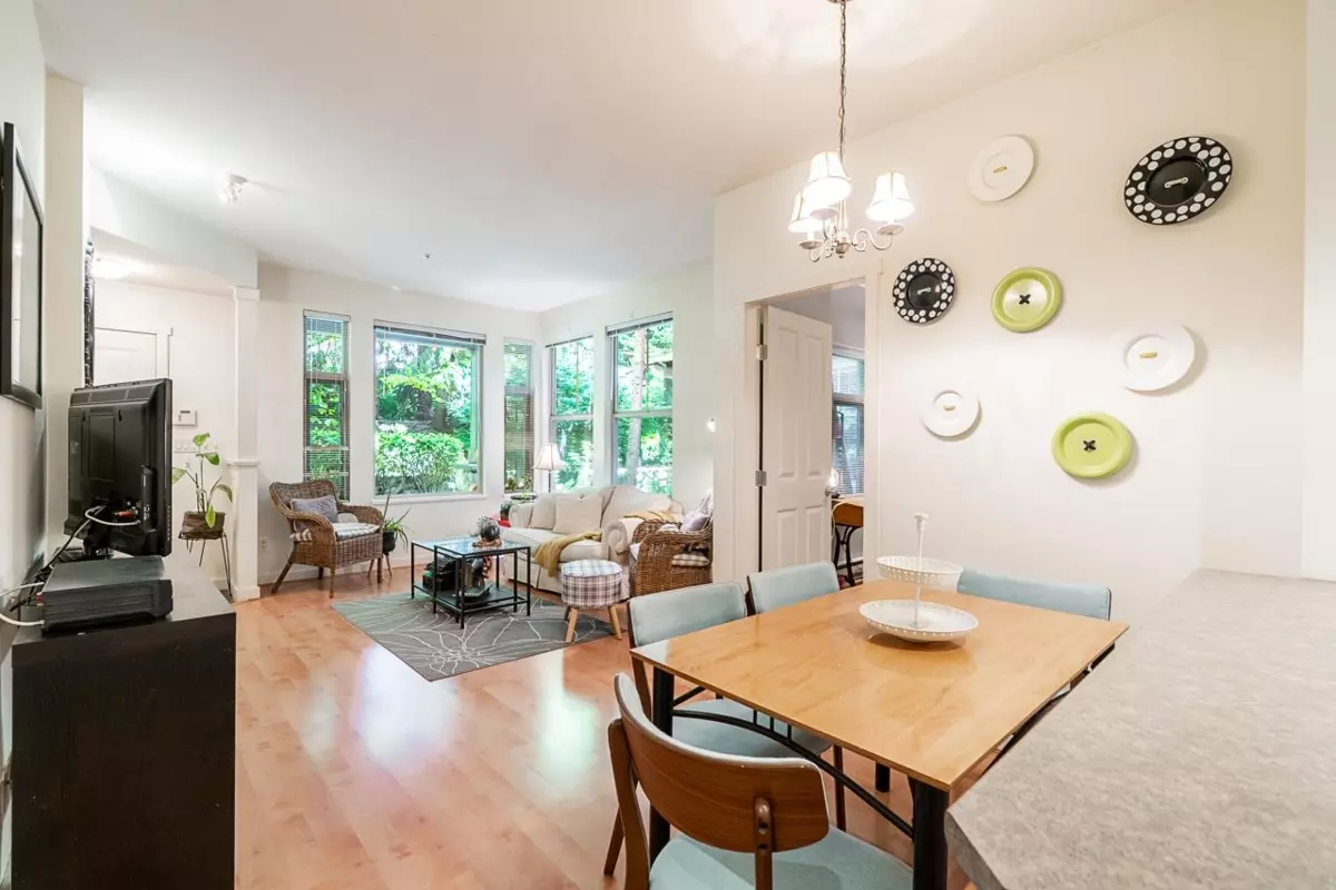 Dining Area Photo of 135 18 Jack Mahony Place, New Westminster, BC
