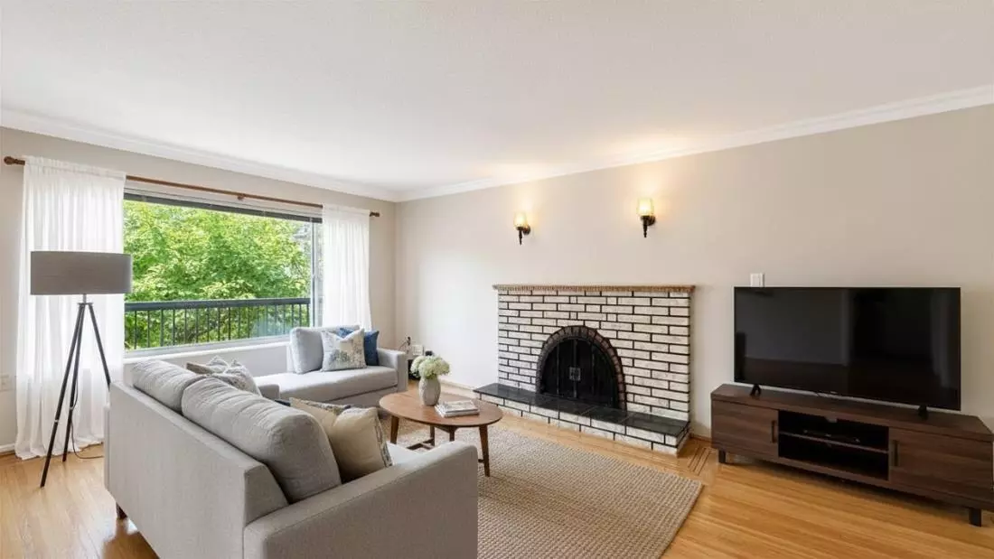 Living Room Photo of 6072 Selma Avenue, Burnaby, BC