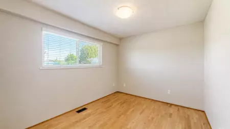 Entry Foyer Photo of 6072 Selma Avenue, Burnaby, BC