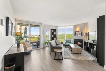 506 1135 Quayside Drive, New Westminster, BC, New Westminster — Apartment/Condo for sale