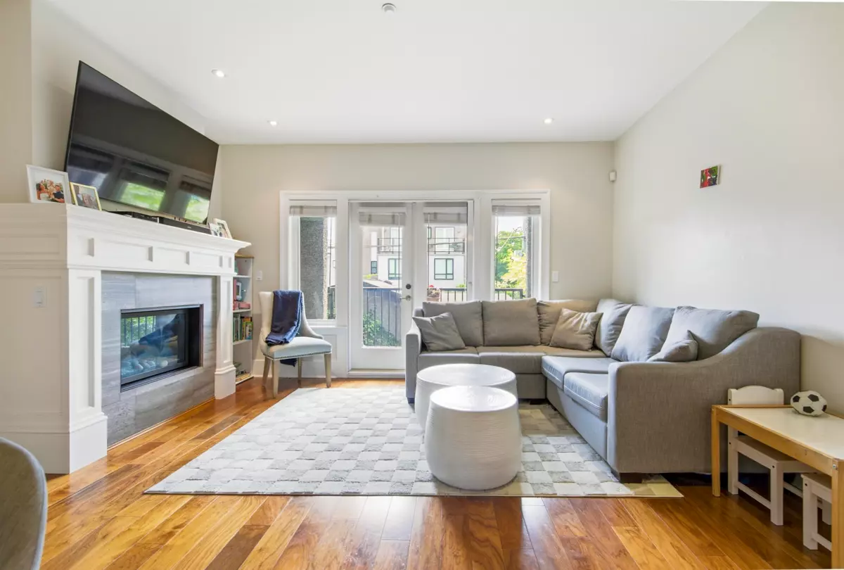 Living Room Photo of 2436 W 8th Avenue, Vancouver, BC