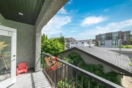 Laundry Room Photo of 2436 W 8th Avenue, Vancouver, BC